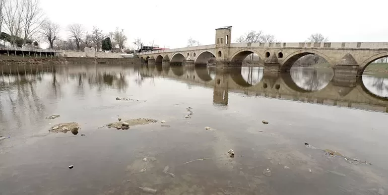 Edirne’deki nehirler kuraklığa bağlı düşük seviyede akıyor