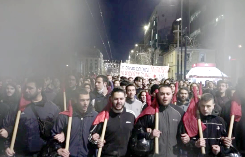 Tren kazasından sonra Atina’da protesto düzenlendi