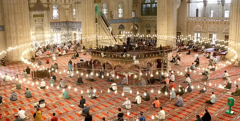 On bir ayın sultanı Ramazan ayı başladı