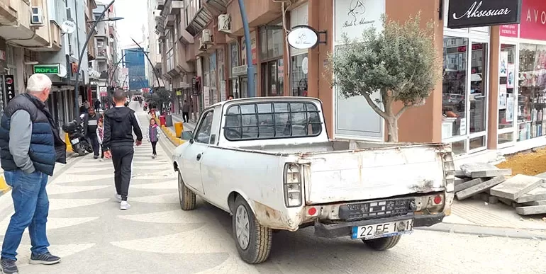Edirne’de “ikiz plaka” kullanan sürücüye 20 bin 302 lira ceza uygulandı