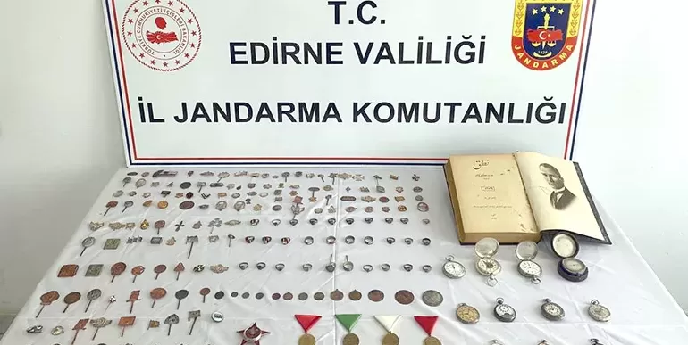 Edirne’de jandarma 190 parça tarihi eser ele geçirdi