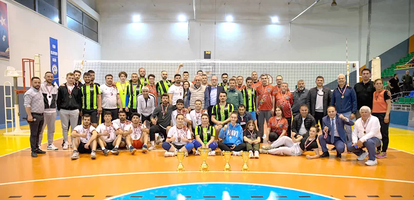 Trakya Cup Voleybol’da şampiyon; Malkaraspor