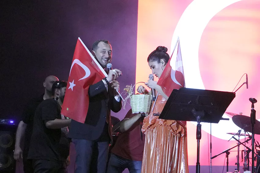 Süleymanpaşa Belediye Başkanı Yüksel, görevinden feragat ettiğini açıkladı