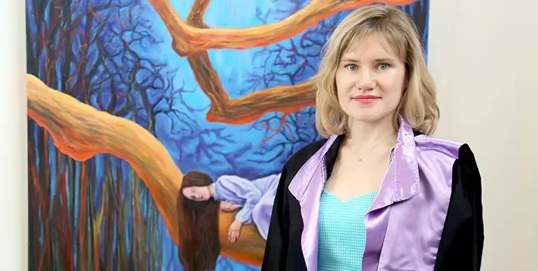 Türkiye’de üniversite okuyan Rus asıllı ressam, Kızıl Meydan’da sergi açmak istiyor