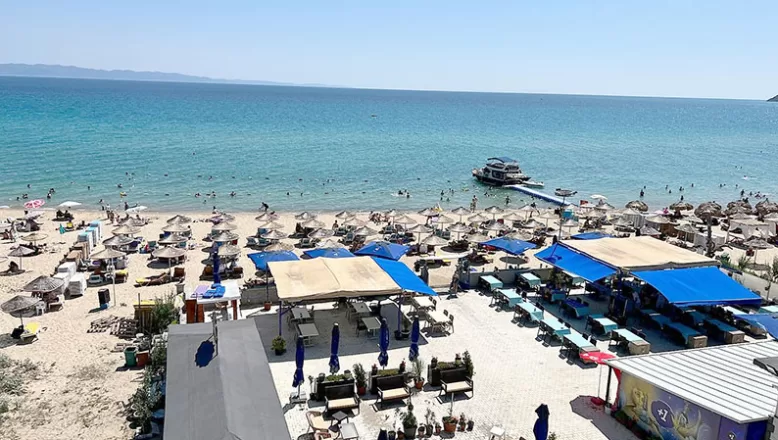 Saros Körfezi sahillerinde bayram tatili yoğunluğu