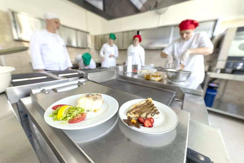 TİKA’dan Bosna Hersek’teki Aşçılık Okuluna Destek