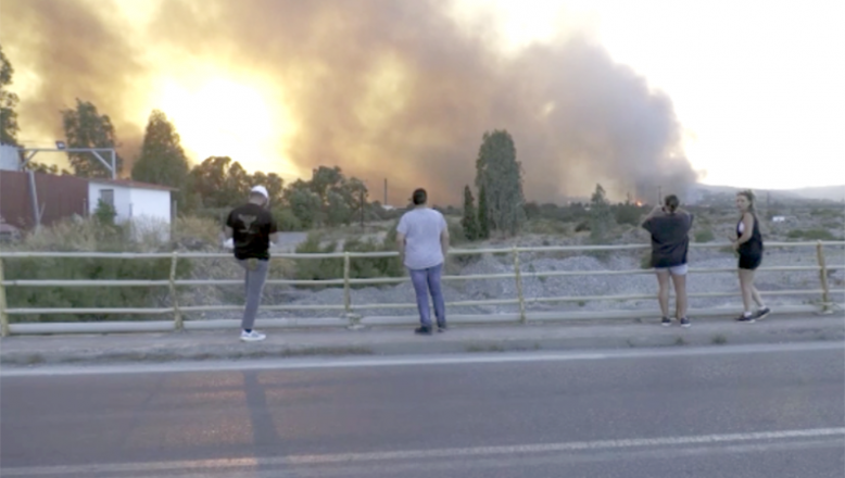 Rodos Adası’ndaki yangının söndürme çalışmaları devam ediyor