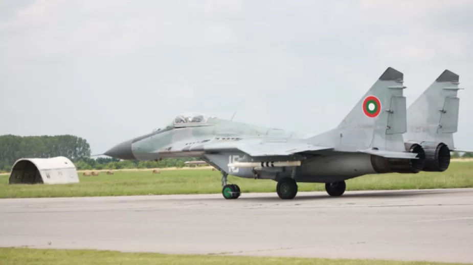 Bulgaristan’ın MiG-29 uçaklarının motorları Polonya’da tamir edilecek