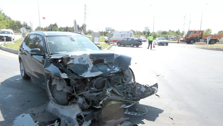 Kırklareli’nde iki otomobilin çarpıştığı kazada bir kişi yaralandı