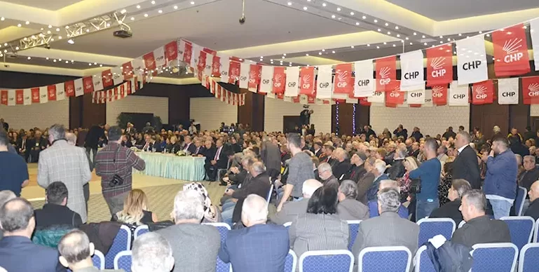 CHP’de ilçe kongreleri başlıyor