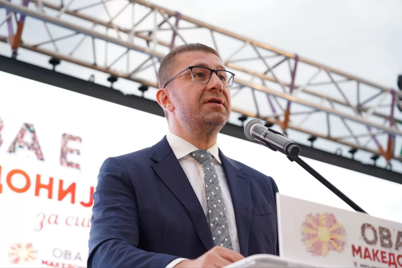 Kuzey Makedonya’da Mickoski, seçim çağrısını yineledi