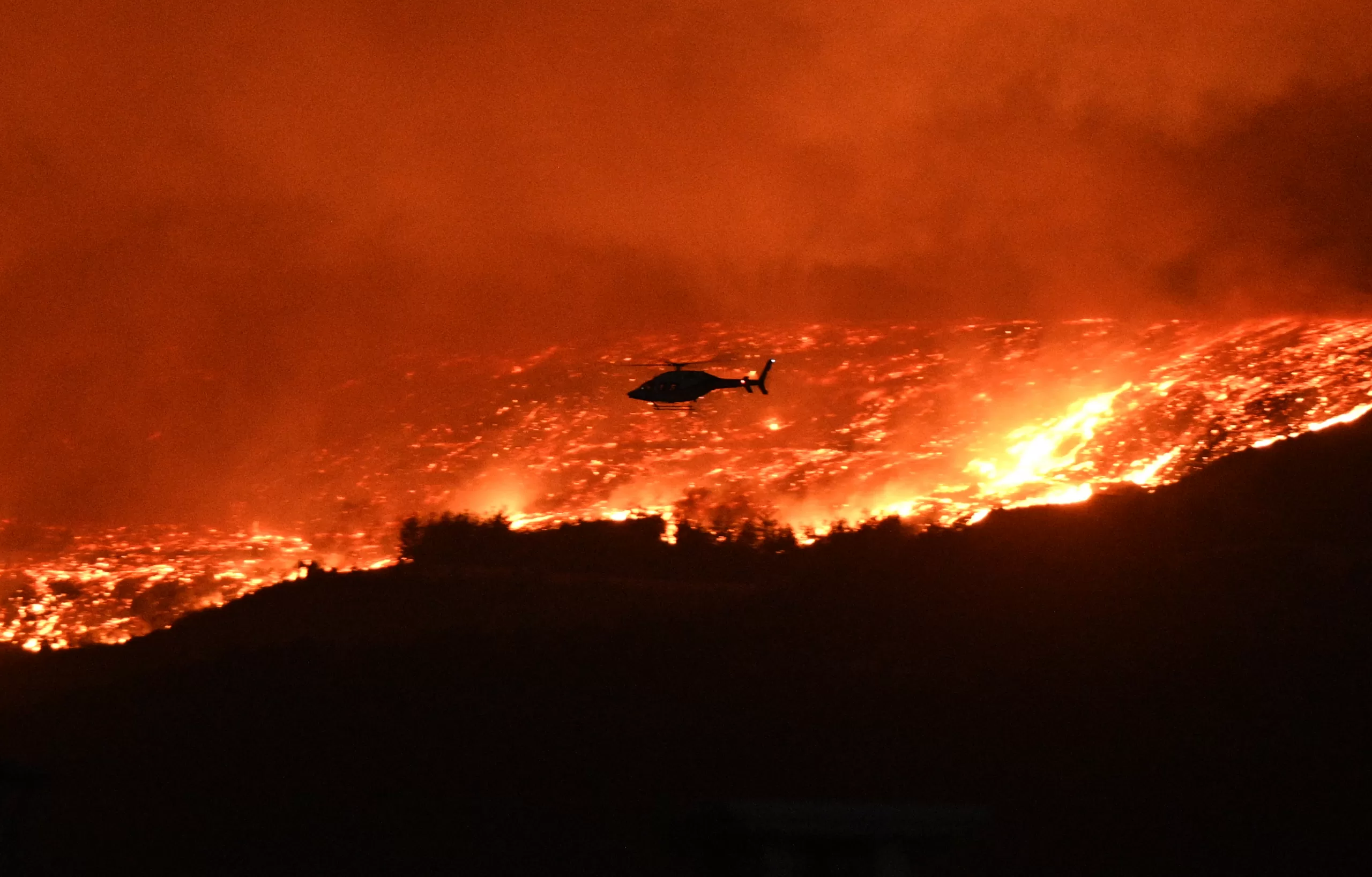 Çanakkale’deki orman yangını sürüyor