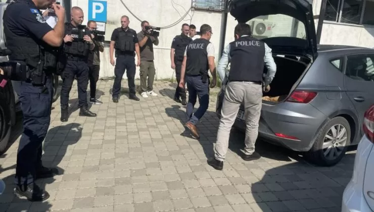 Kosova Ticaret ve Sanayi Bakanlığı’na polis baskını