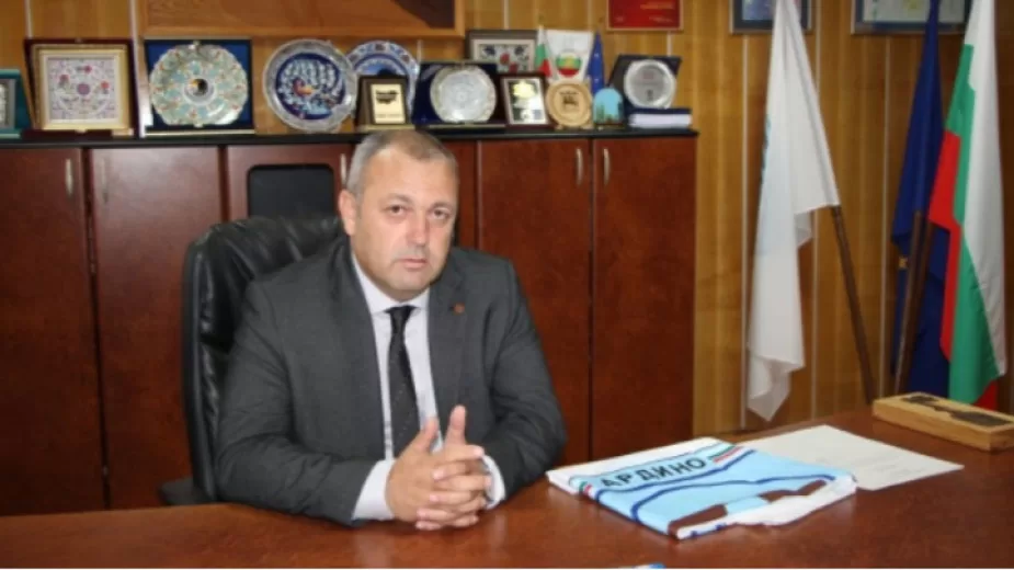 İzzet Şaban, “Yılın Belediye Başkanı” adayı gösterildi