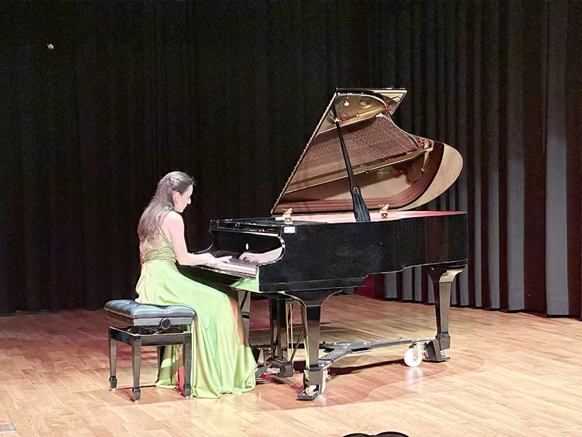 Kuzey Makedonyalı piyanist Mimoza Keka, İstanbul’da konser verdi