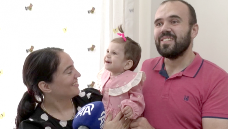 Organları dışarıda doğan Kosovalı bebek, İzmir’de iyileşti