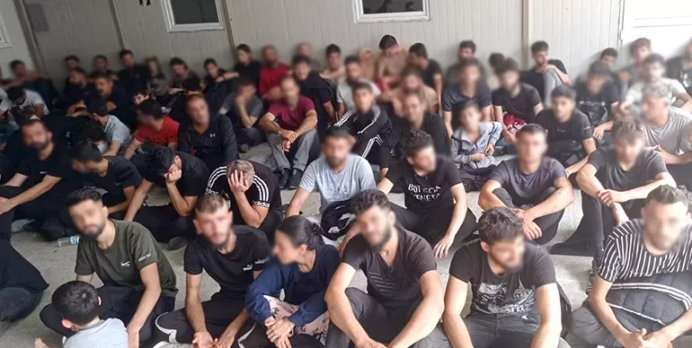 89 düzensiz göçmen yakalandı