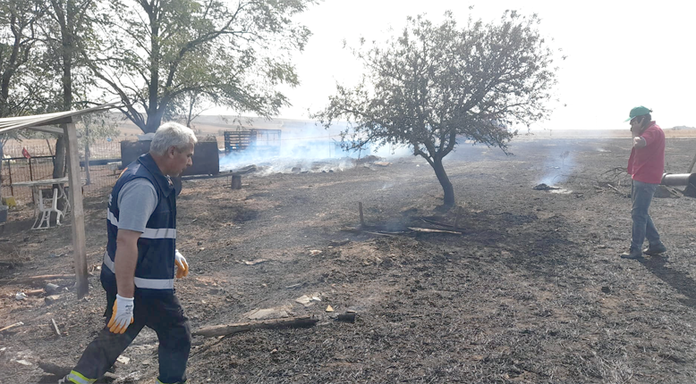 Edirne’de anız yangınında 500 dönüm tarım arazisi ve 3 ahır zarar gördü