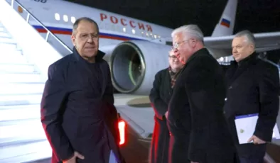 Lavrov’un uçağı Bulgaristan hava sahasından geçmedi