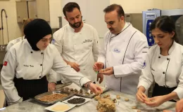Sanayi ve Teknoloji Bakanı Kacır öğrencilerle kurabiye yaptı