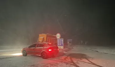 Kırklareli’nde kar yağışı nedeniyle 25 köy yolu ulaşıma kapandı