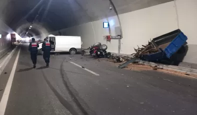Eceabat’taki T4 tünelinde meydana gelen kazada 2 kişi yaralandı