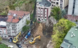 İstanbul Eyüpsultan’da toprak kayması nedeniyle 2 bina boşaltıldı