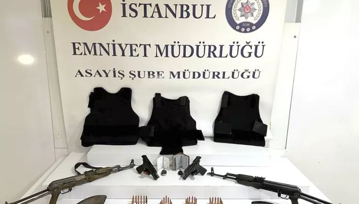 İstanbul’da gasp çetesine yönelik operasyonda 12 şüpheli tutuklandı