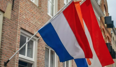 Hollanda’da genel seçimleri İslam düşmanı Wilders’ın partisi açık farkla önde tamamladı