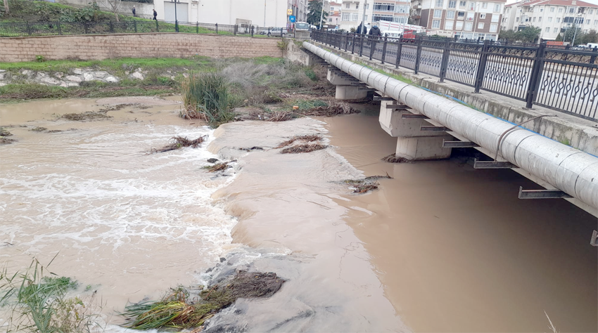Kırklareli’nde kirlenme yüzünden rengi değişen Şeytandere’nin rengi normale döndü