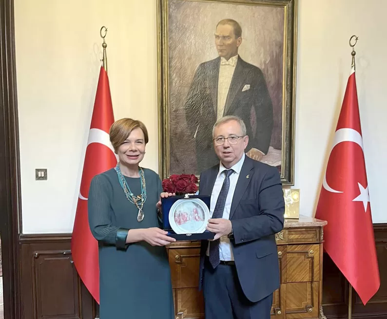 Rektör Tabakoğlu’ndan Sofya Büyükelçisi Sekizkök’e ziyaret