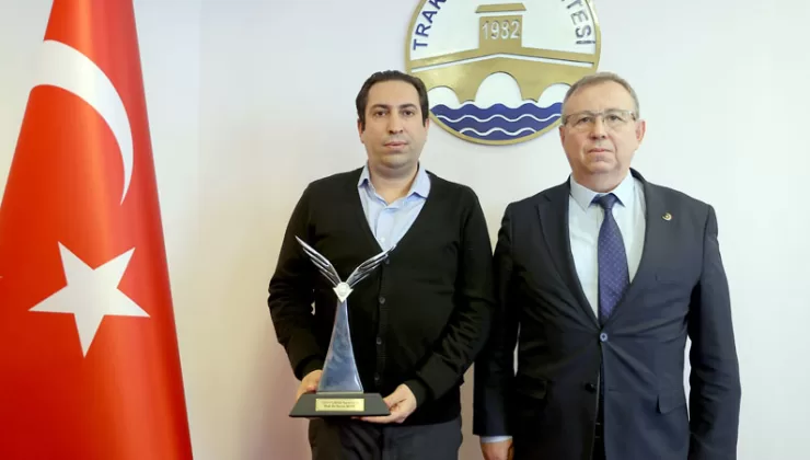 Prof. Dr. Servet Altay’a TÜBİTAK Teşvik Ödülü