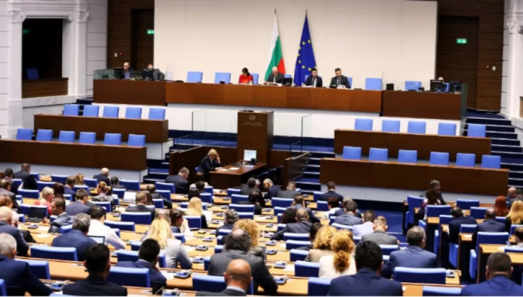 Bulgaristan’da 2024 bütçe oylaması ertelendi