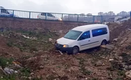 Kocaeli’de taksi ile panelvan çarpıştı, 4 kişi yaralandı