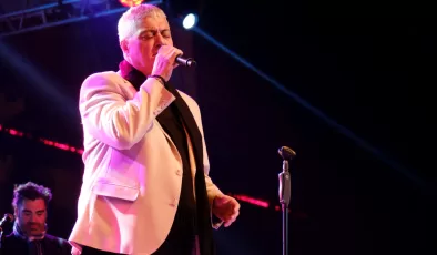 Sanatçı Cengiz Kurtoğlu, Kırklareli’nde konser verdi
