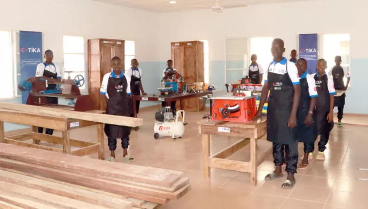 TİKA’nın Nijer’de Kurduğu “Marangozluk Eğitim Atölyesi” Faaliyete Başladı