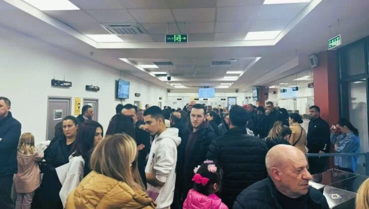 Vizesiz seyahat için son iki günde 7 bin 400 Kosovalı pasaport başvurusu yaptı