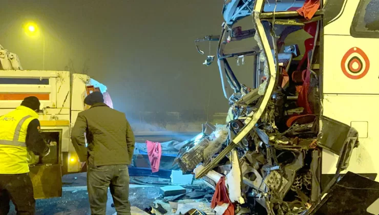 Kuzey Marmara Otoyolunda trafik kazasında 1’i ağır 19 kişi yaralandı