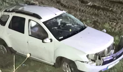 Bursa’da tarlaya devrilen otomobildeki 2 kişi öldü