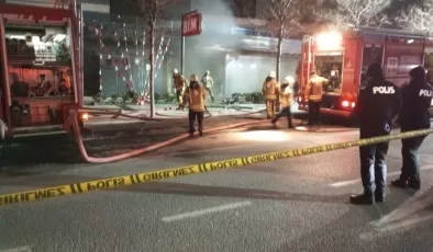 İstanbul’da  market deposunda yangın çıktı