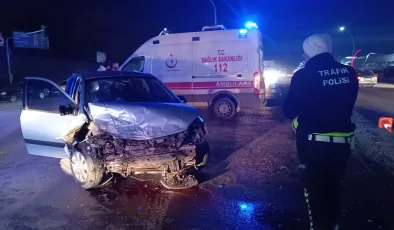 Tekirdağ’da yolcu minibüsü ile otomobilin çarpıştığı kazada 15 kişi yaralandı