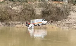 Sakarya Nehri’nde kadın cesedi bulundu