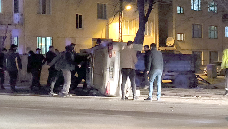 Bursa’da takla atan otomobil sürücüsü yaralandı