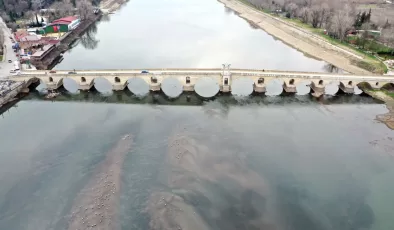 Kış kuraklığı yaşanan Edirne’de Meriç ve Tunca nehirleri düşük seviyede akıyor