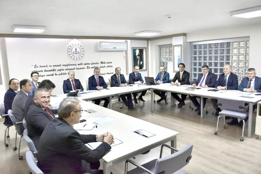 Eğitimde ikinci dönem ele alındı