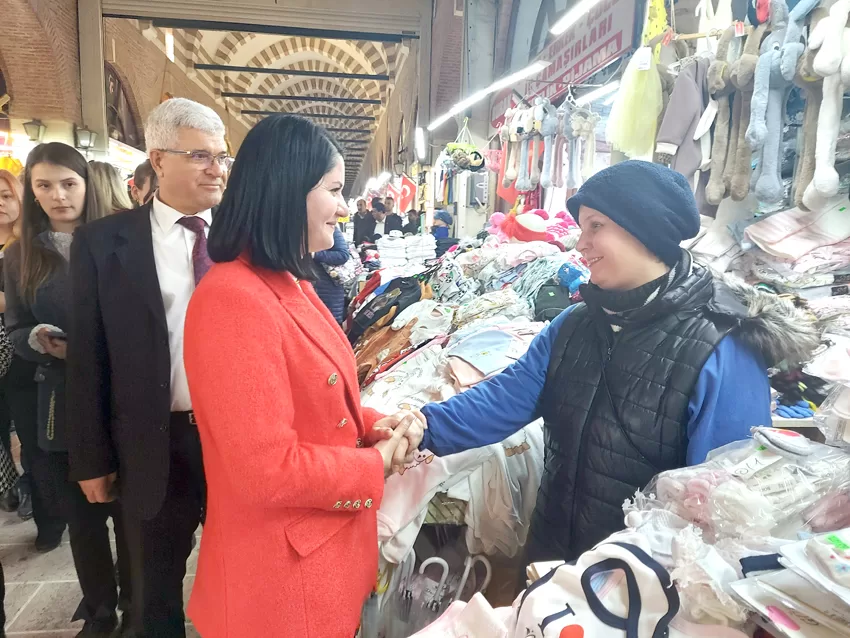 Başkan Adayı Akın, esnaf ziyareti yaptı