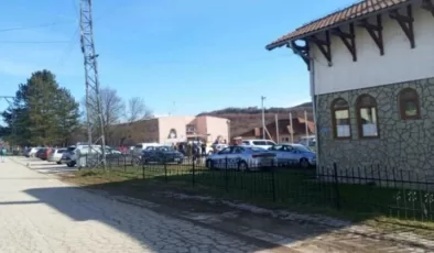 Kosova’da yasa dışı Sırp belediyesi kapatıldı