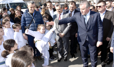 Gençlik ve Spor Bakanı, Tekirdağ’da spor kulübünün açılışına katıldı
