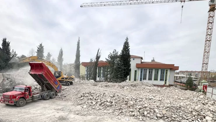 Trakya Birlik İlkokulu’nda yıkım tamamlandı