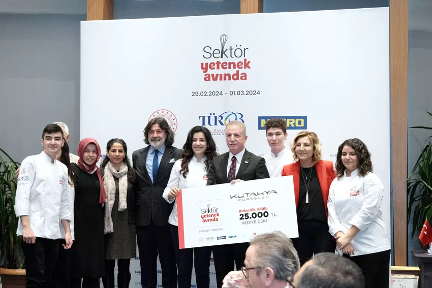 Meslek lisesi öğrencileri en lezzetli yemeği yapmak için yarıştı